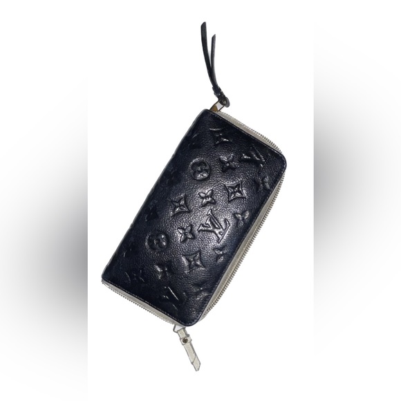 Black Louis Vuitton empreinte wallet - Picture 8 of 8